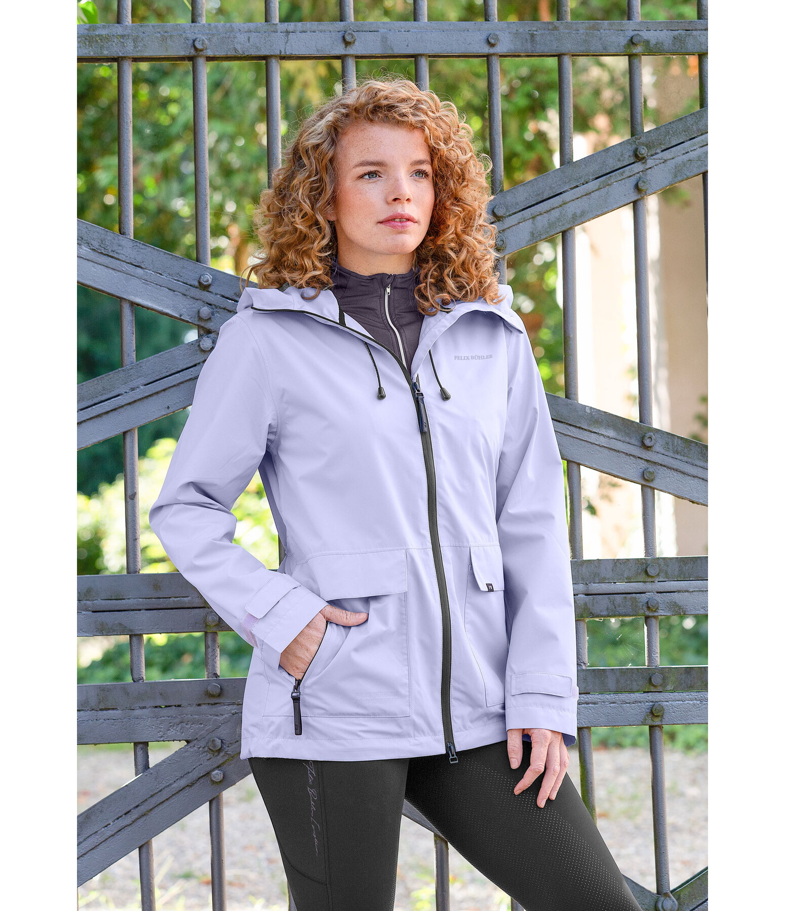 functionele jas Ninon met capuchon