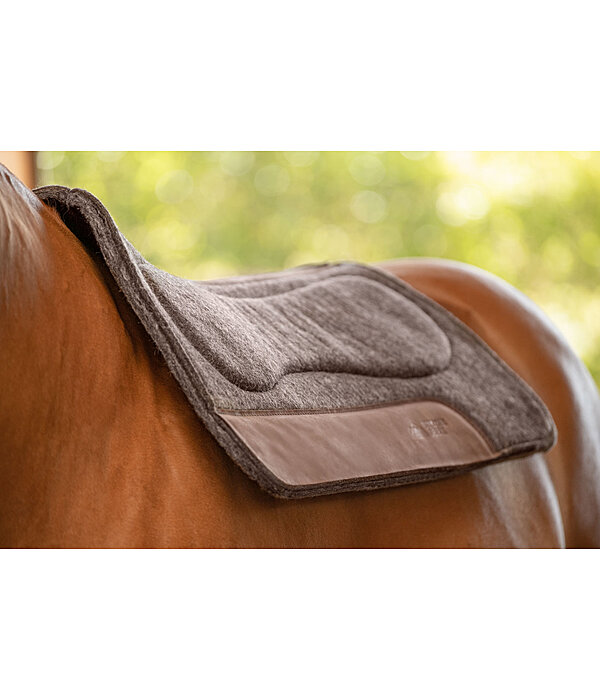 Contoured westernpad