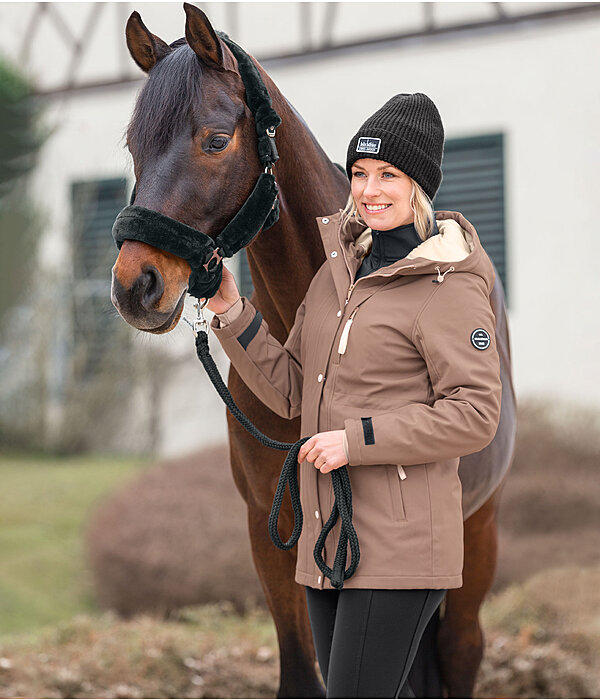 Dames outfit Leonie II in crme caramel